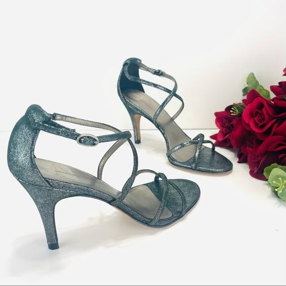 Banana Republic High Heel Sandal Sz 6 Silver 100% Leather Strappy Buckle Closure - Picture 4 of 16